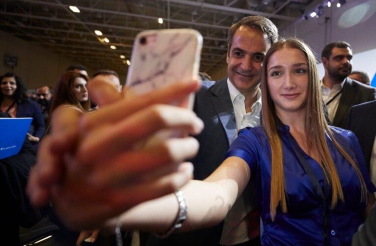 O Έλληνας Μοσέ Νταγιάν>Tο χαμογελαστό παιδί του Χάρβαρντ γίνεται εφιάλτης του Ερντογάν