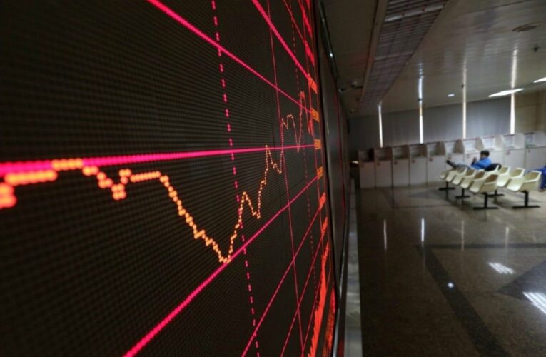 Ενθουσιασμένοι με τα ελληνικά ομόλογα οι οίκοι αξιολόγησης. Έρχονται νέες αναβαθμίσεις