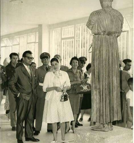 Η Πριγκίπισσα Σοράγια στους Δελφούς