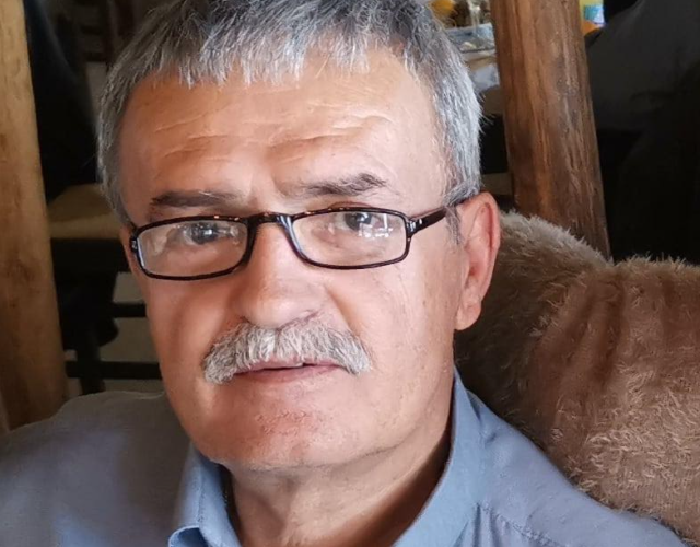 Έφυγε ο Δημήτρης  Τσεκούρας