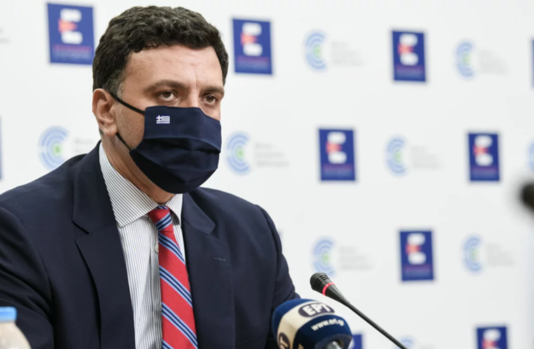 Αυτά είναι τα νέα μέτρα για τους ανεμβολίαστους -Τι ισχύει για rapid test, εστίαση, μάσκες