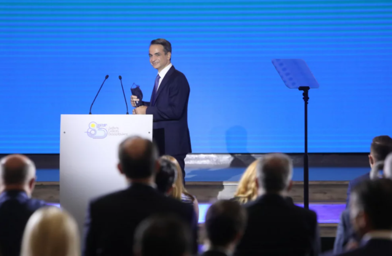Το πλουσιοπάροχο καλάθι Μητσοτάκη στη ΔΕΘ: 24 μέτρα για όλες τις κοινωνικές ομάδες