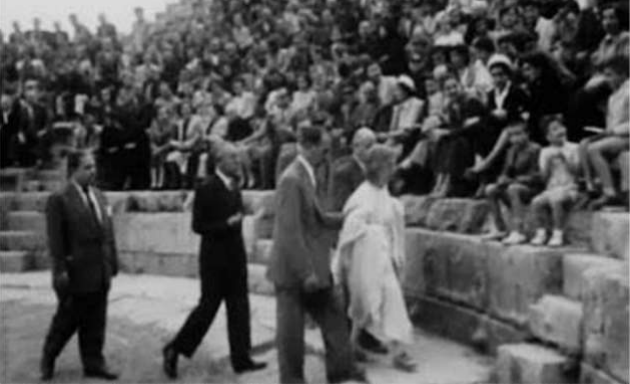 Eva Palmer Σικελιανού, 1952, Αρχαίο Θέατρο Δελφών, 2 βήματα πριν περάσει στο Πάνθεον