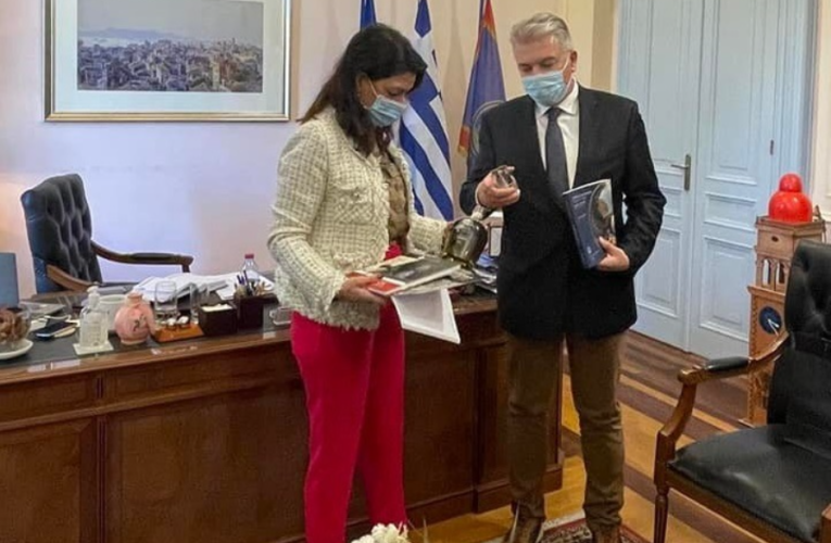 Αντιπροσωπεία του Δήμου Δελφών στην Κέρκυρα